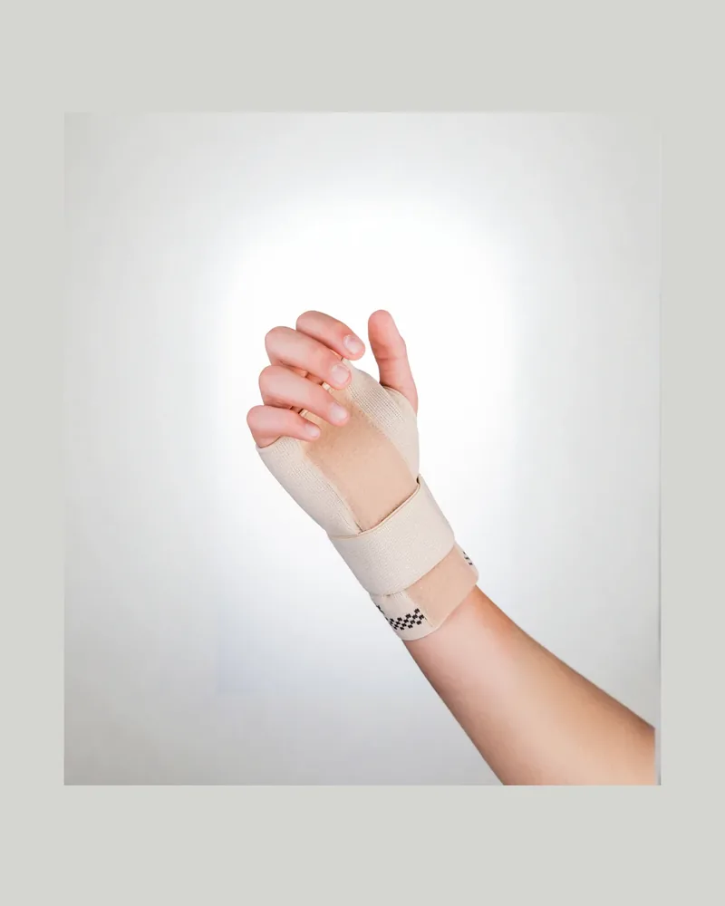Muñequera metacarpiana con férula INTEX 7.135